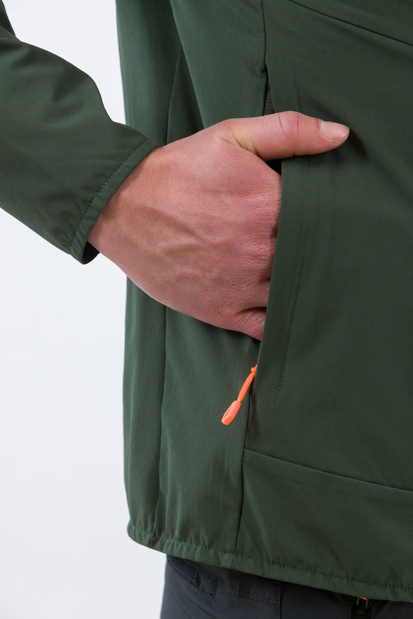 #colore_military-green