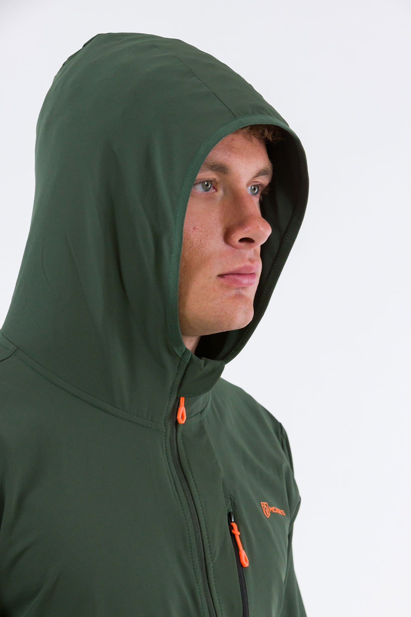 #colore_military-green
