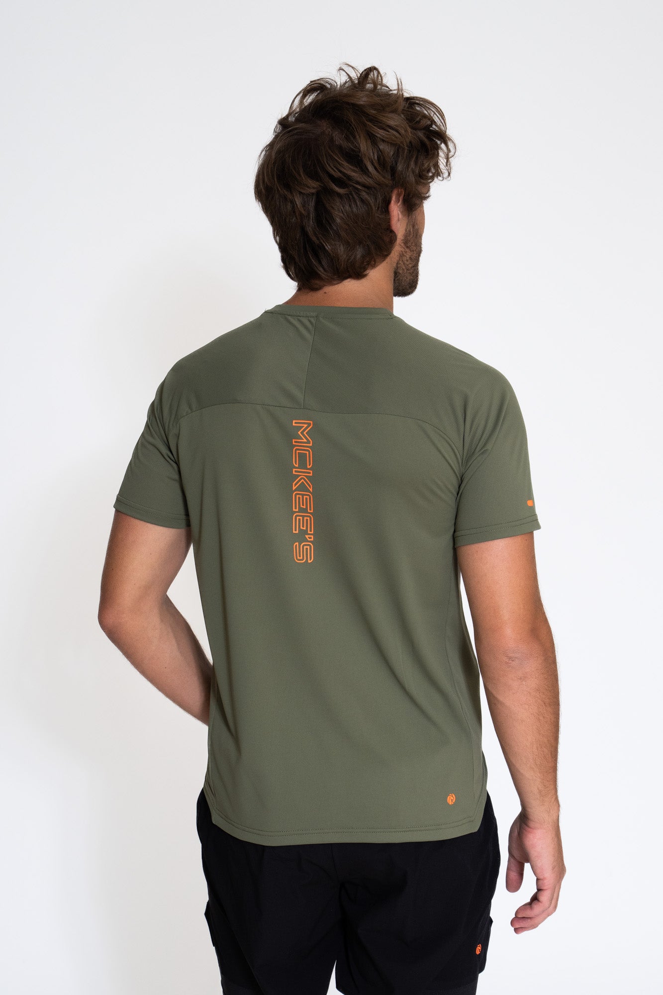 #colore_military-green