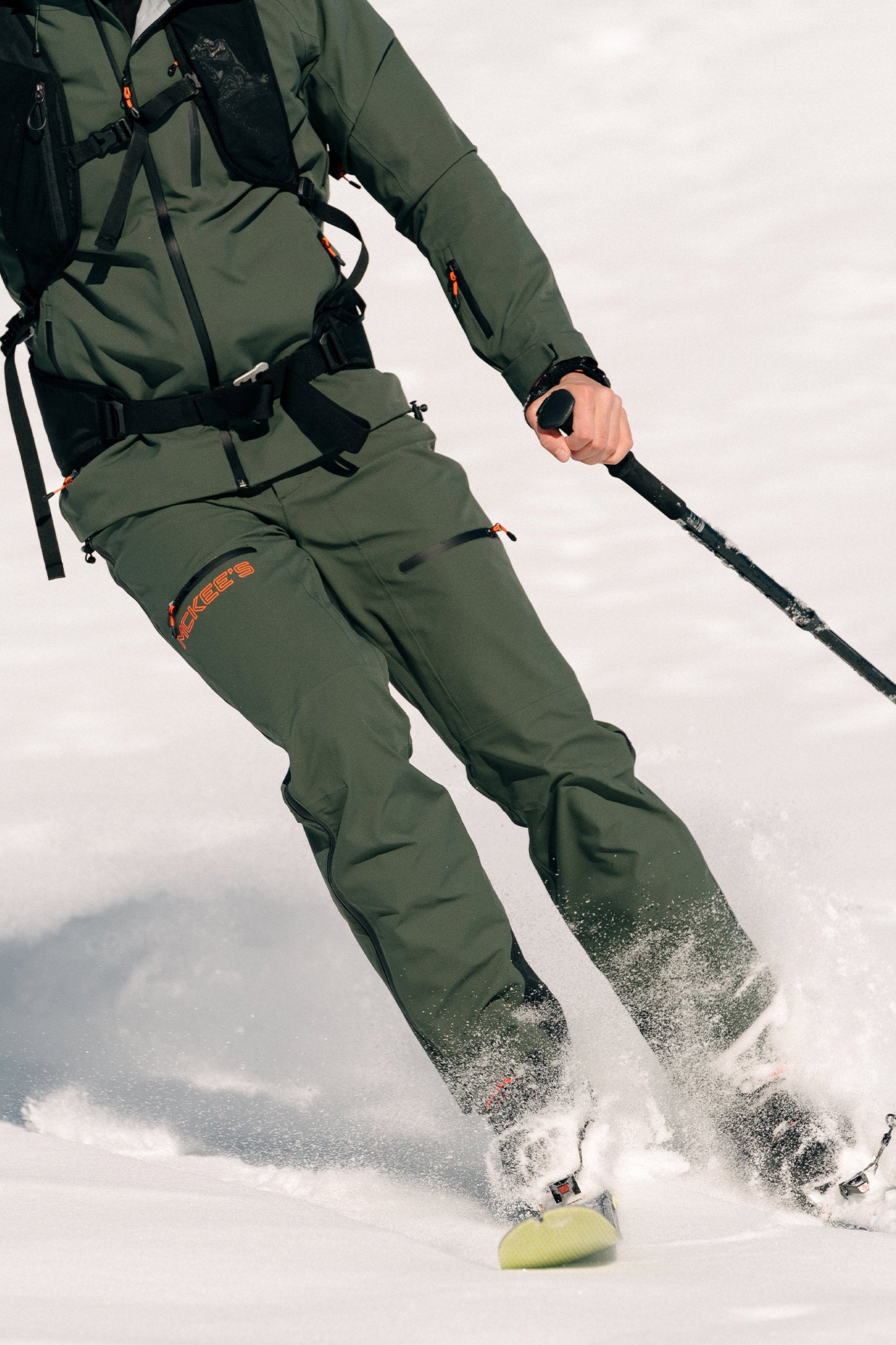 #colore_military-green